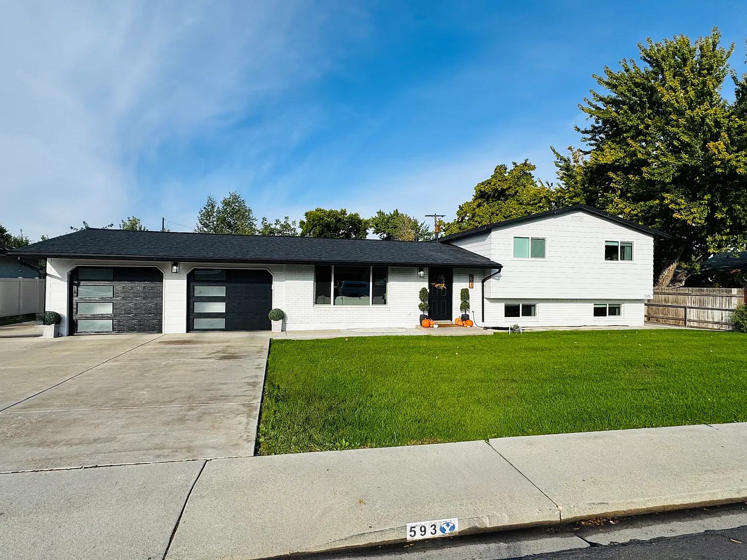 593 N 800 W — Photo 1