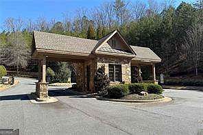2nd image of 274 Traditions Dr