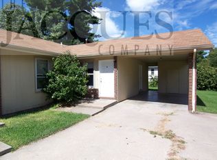 629 W Lombard Cir, Springfield, MO 65806