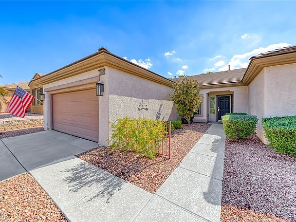 3rd image of 2356 Great Elk Dr