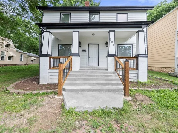 605 Oak St, Leavenworth, KS 66048