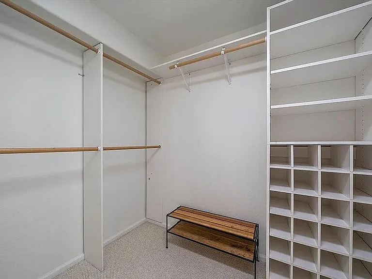 Main bedroom walk-in closet