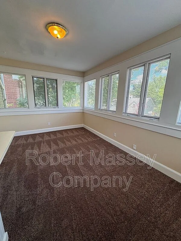 1 bed, 1.0 bath, 500 sqft, $1,150 — Photo 3