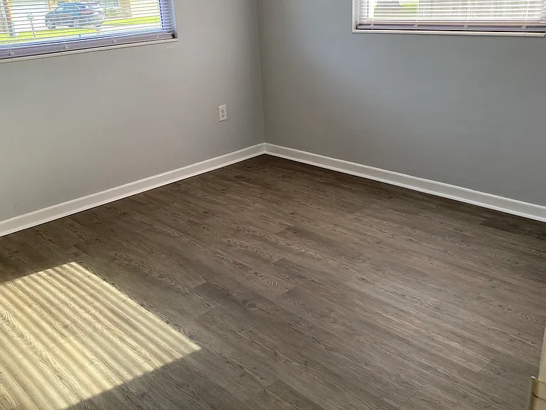 Second bedroom.
