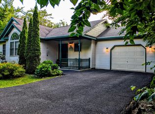 7720 Apple Ln, Tobyhanna, PA 18466