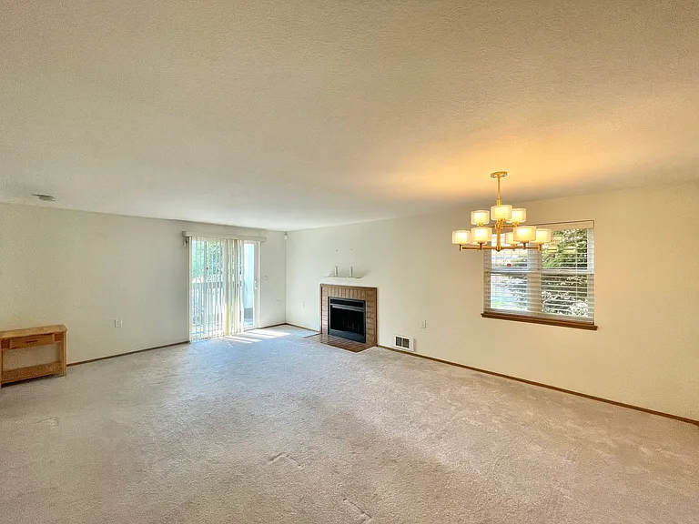 8222 126th Ave NE #C10 — Photo 3