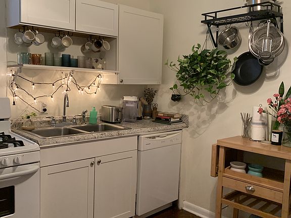 2nd image of 4309-11 Prytania St Unit 6