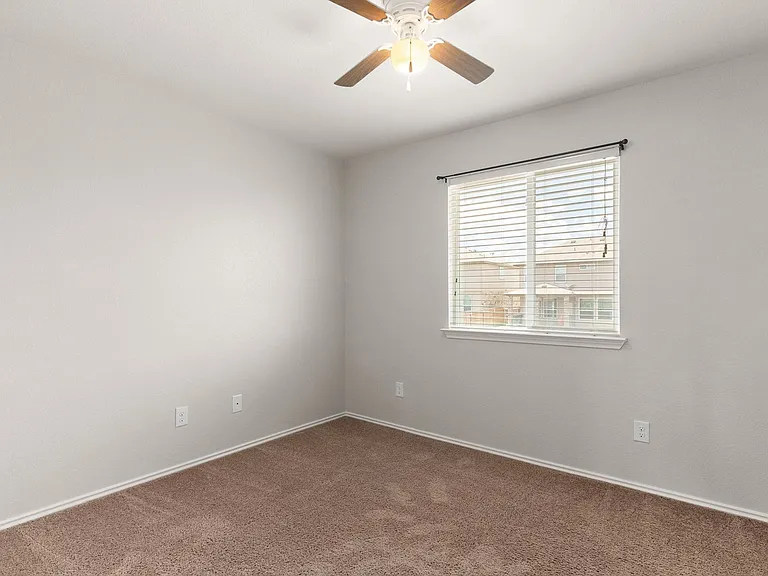 9605 Raeburn Ct — Photo 15
