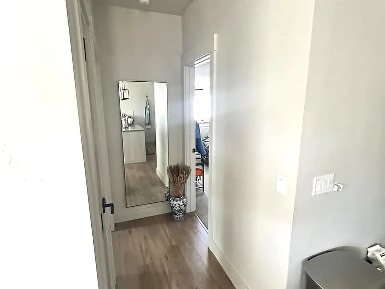 1713 W Jefferson St — Photo 8