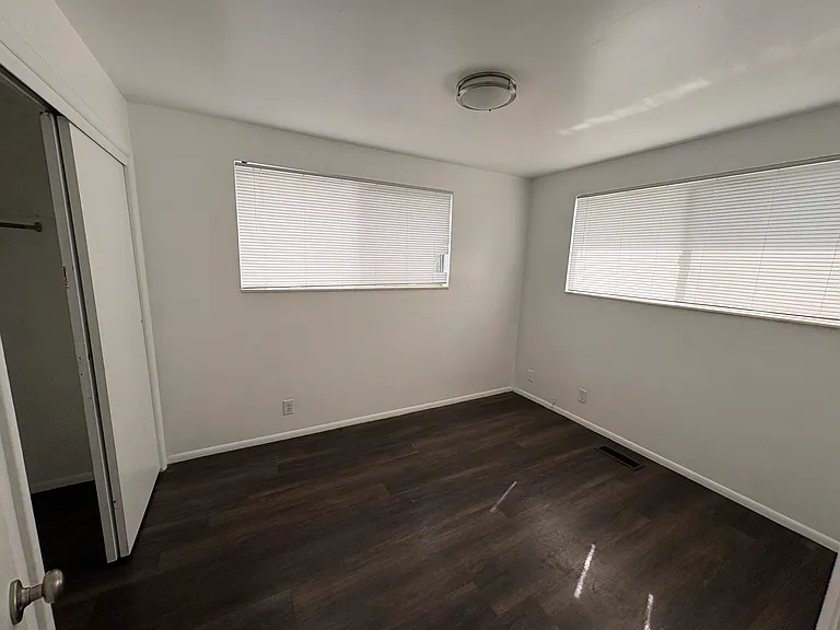 2630 S Windsor Cir #3 — Photo 10
