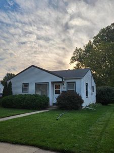 W166N8425 Dardis AVENUE, Menomonee Falls, WI, 53051