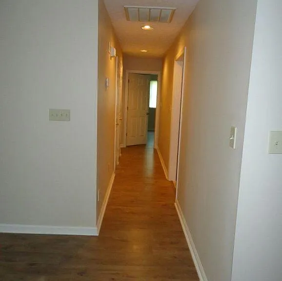 609 Hillbrook Dr — Photo 12