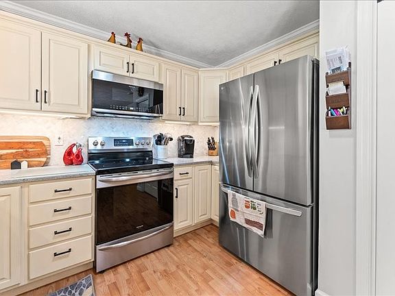 5th image of 4008 Foster Valley Rd