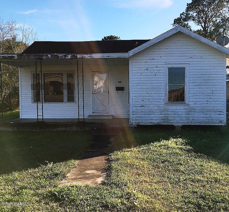 1st image of 1222 Clover St