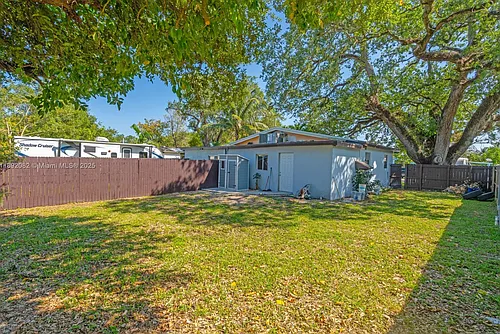 4111 SW 33rd St Photo 1 4111 SW 33rd St Photo 1
