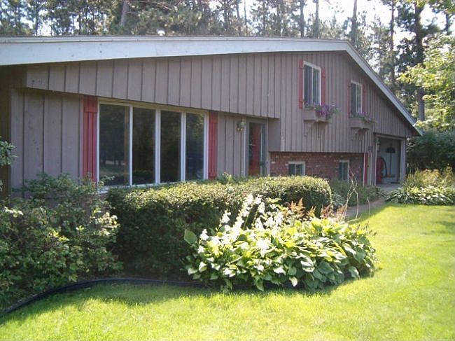 1st image of 2631 Parkway Ct