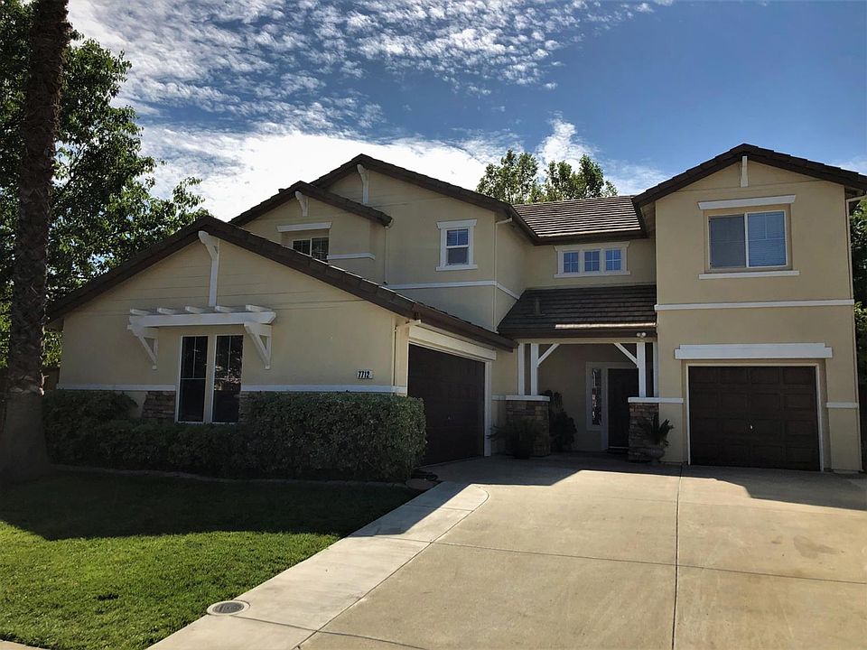 2nd image of 7712 Hyde Park Cir