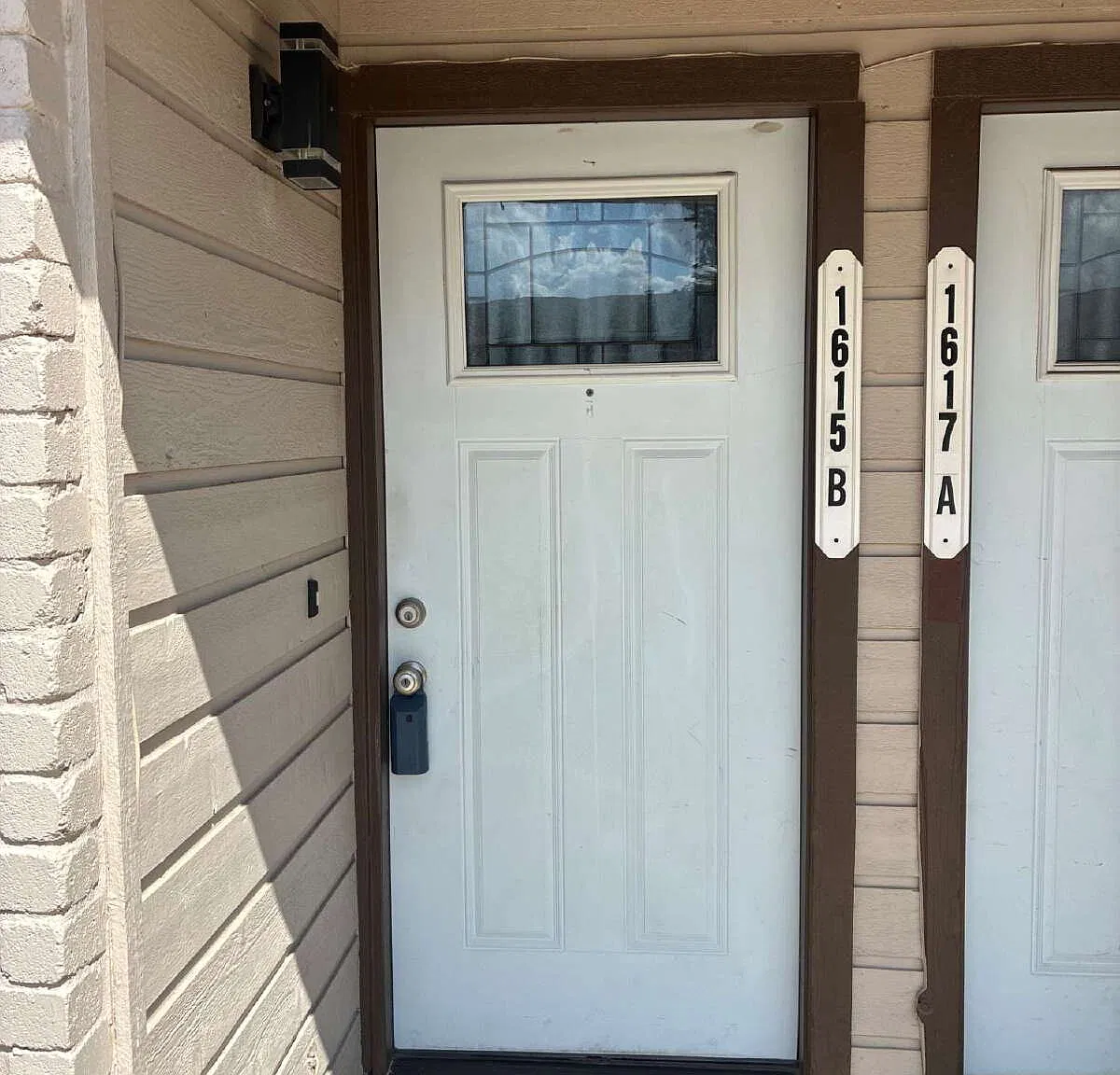 2 bed, 1.0 bath, $1,400 — Photo 2