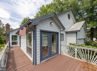 325 Masters Dr, Cross Junction, VA 22625