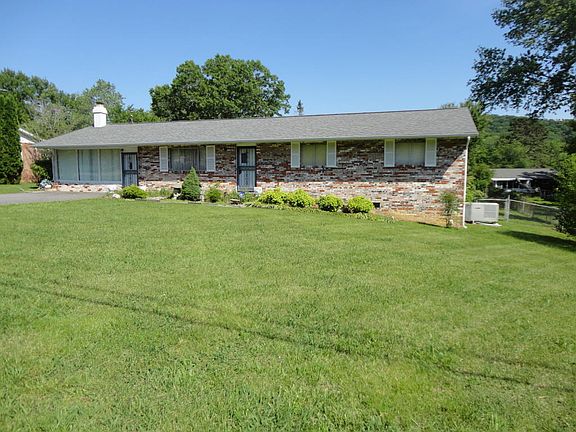 2nd image of 540 Highland View Dr