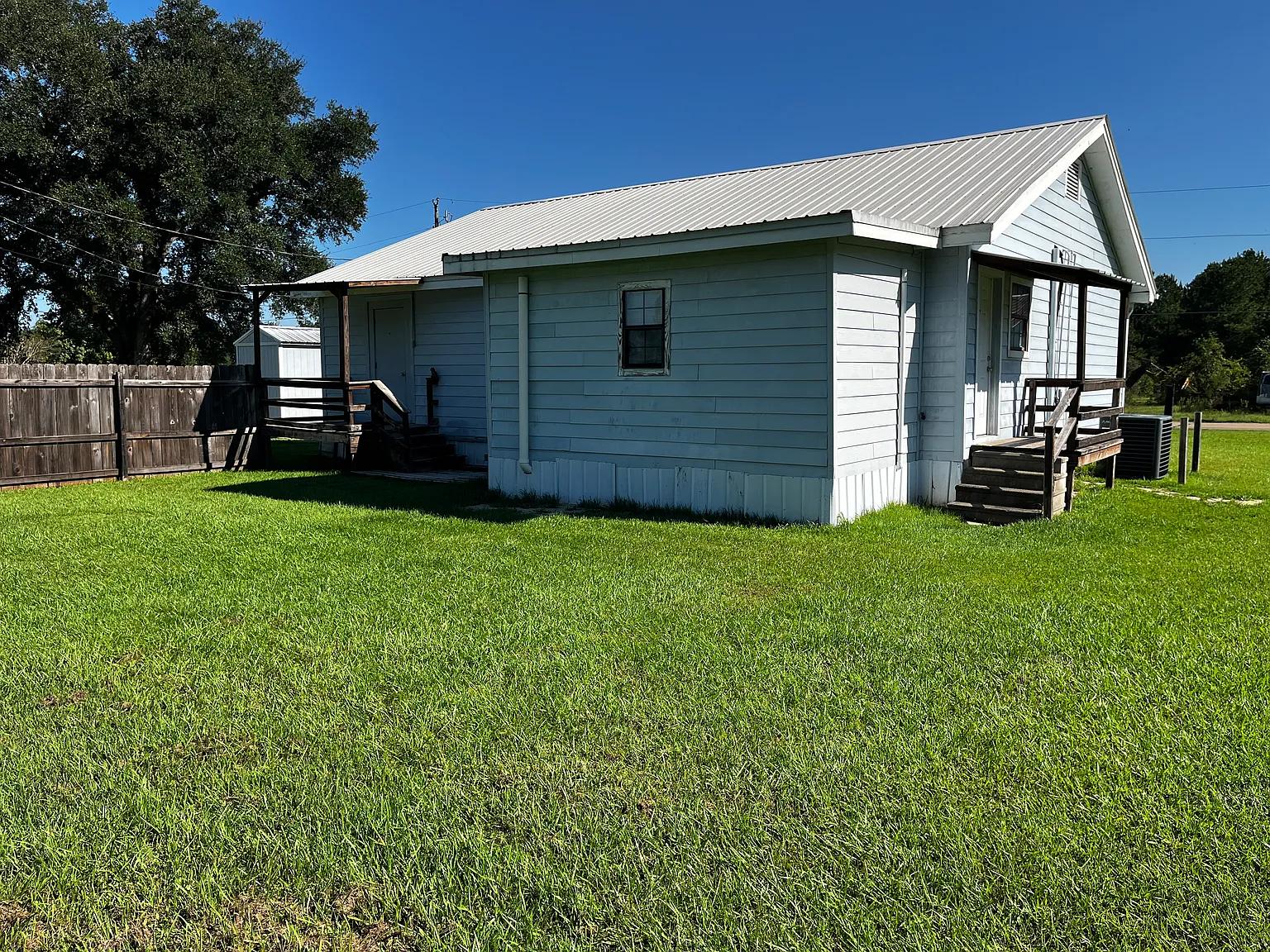 3 bed, 1500 sqft, $1,500 — Photo 2