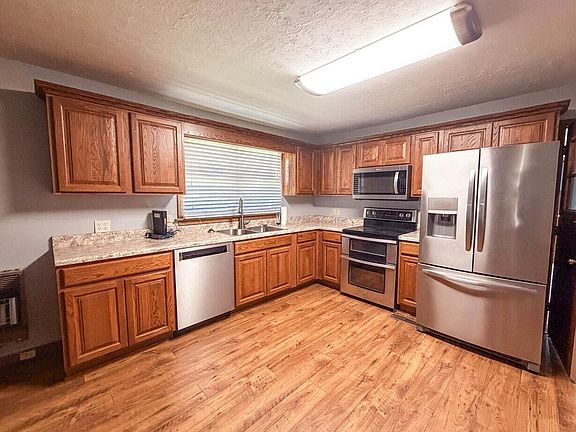 2nd image of 4286 County Road 200