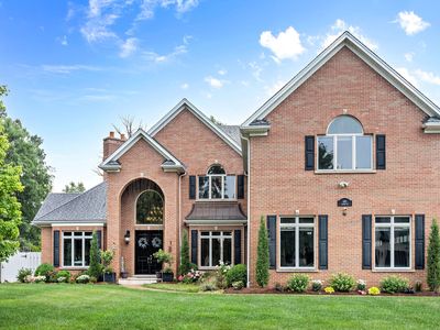 681 E Hickory Ave, Addison, IL, 60101