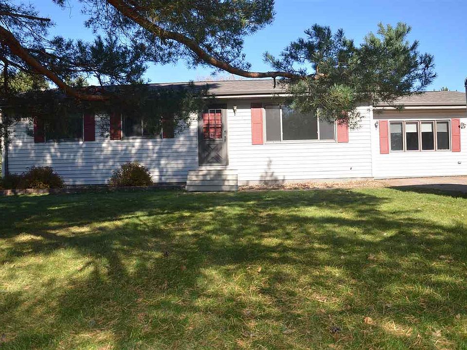 2nd image of 1389 Roland Rd