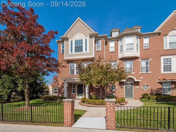 20308 Boardwalk Blvd, Southfield, MI 48075