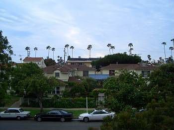 5th image of 901 10th St APT 210