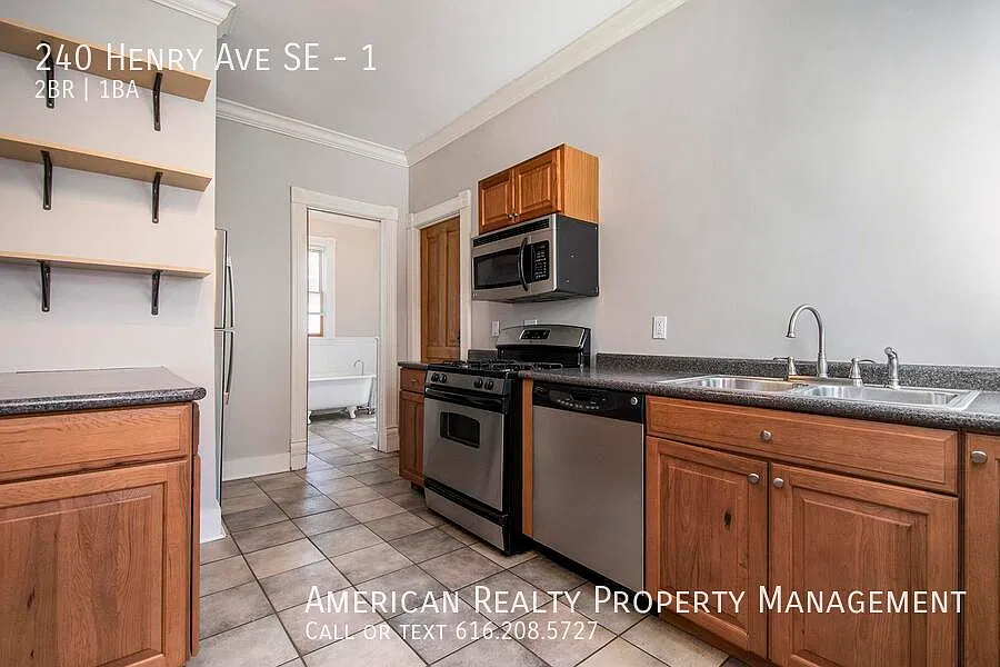 2 bed, 1206 sqft, $1,800 — Photo 3