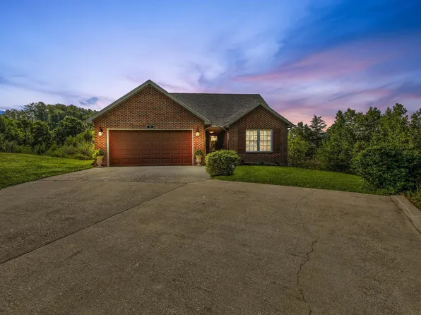 45 Walker St, Beattyville, KY 41311