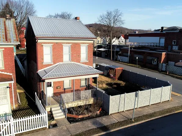 1403 Penn St, Huntingdon, PA 16652
