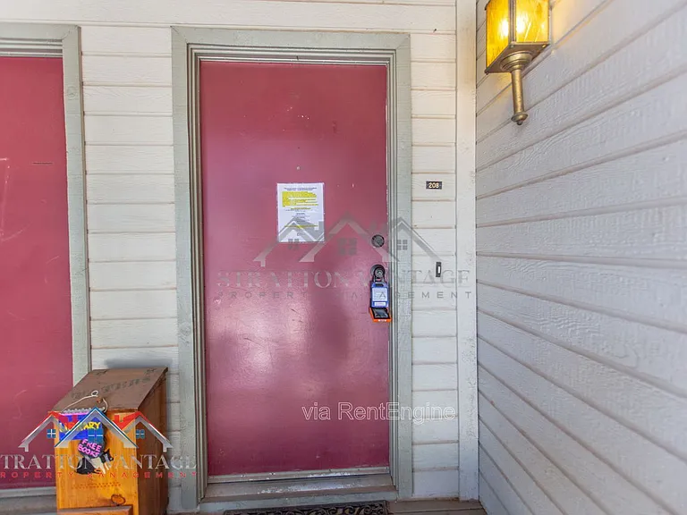 20 S Buena Vista Ave #208 — Photo 4