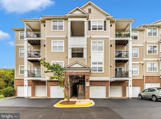 19611 Galway Bay Cir APT 401, Germantown, MD