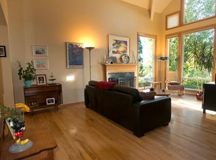 1803 SW Dewitt St, Portland, OR 97239