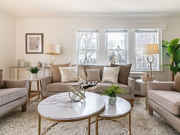 3rd image of 56-58 Cloverdale Rd