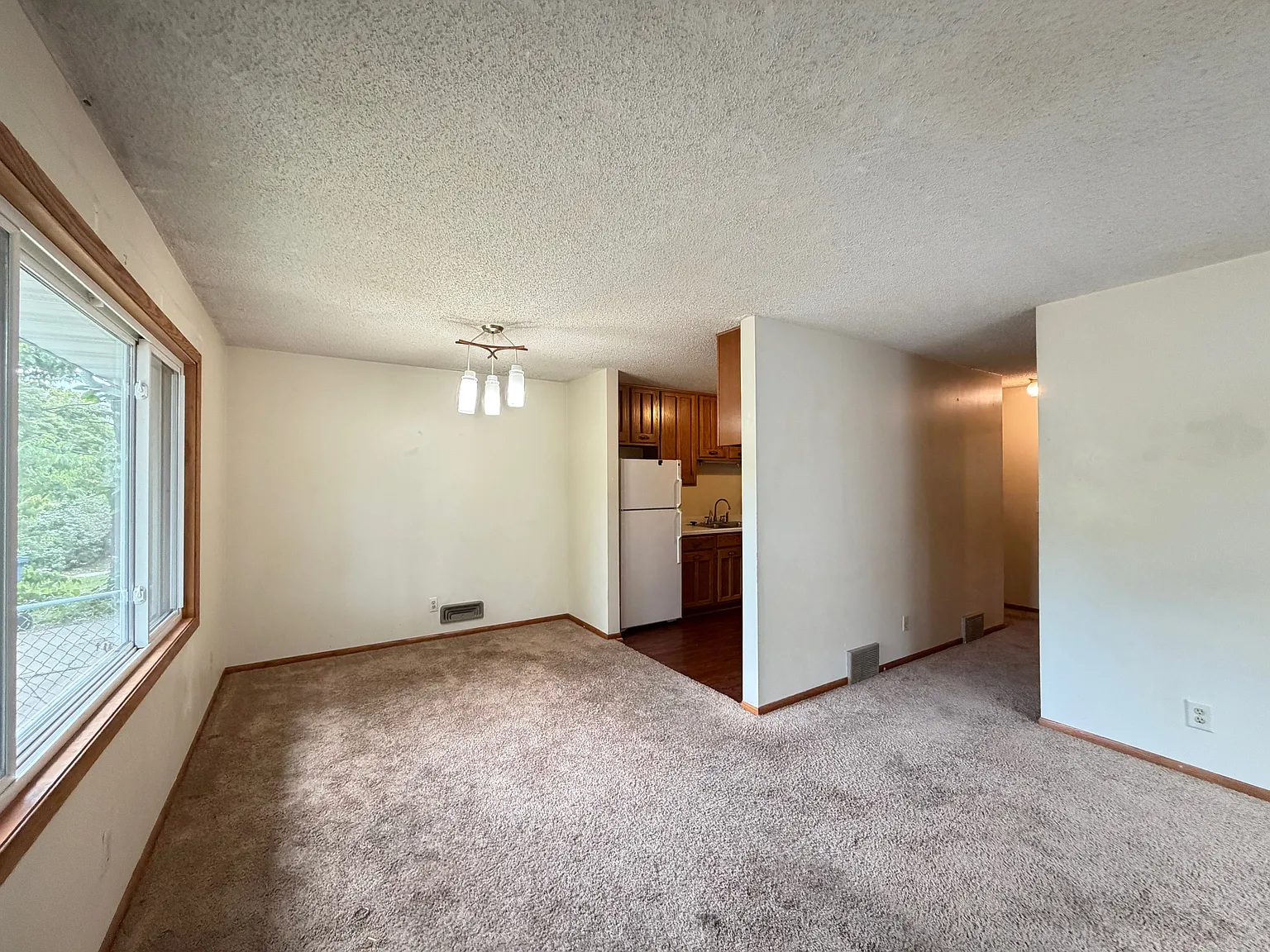711 5th Ave SE — Photo 4
