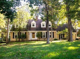 26100 Willowbend Rd, Perrysburg, OH 43551