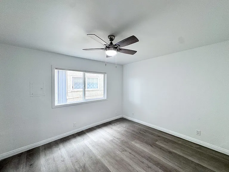 7622 Pickering Ave #A — Photo 16