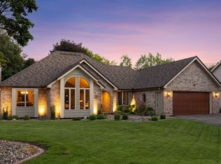 35 Marcin Hl, Burnsville, MN 55337