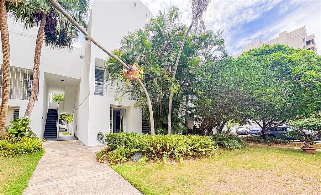 2 bed, 1.5 bath, 1110 sqft, $2,300 — Photo 1