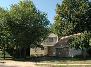 1677 Cedar Hollow Way, Reston, VA 20194