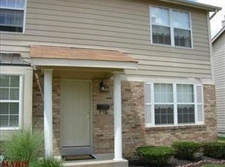 255 Carmel Woods Dr, Ellisville, MO 63021