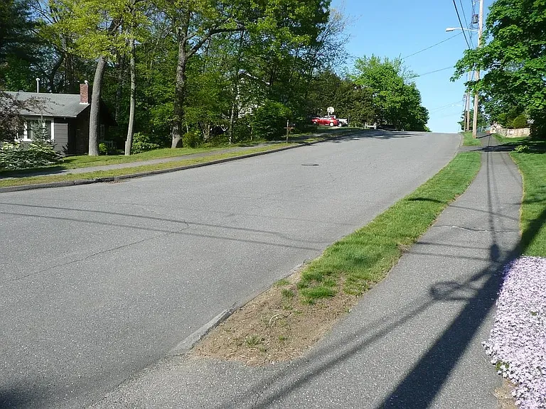 1 Cayuga Dr — Photo 23