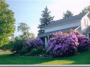 19186 Auburn Rd, Chagrin Falls, OH 44023