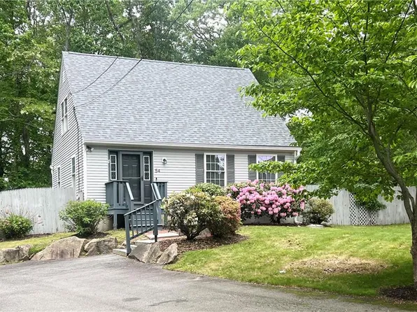 54 Polk Rd, Warwick, RI 02889