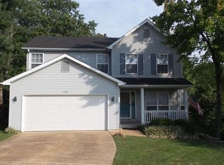 1333 Rockwood Forest Dr, Arnold, MO 63010