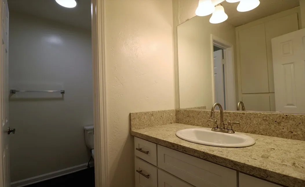 Villa Vista Apartments — Photo 3