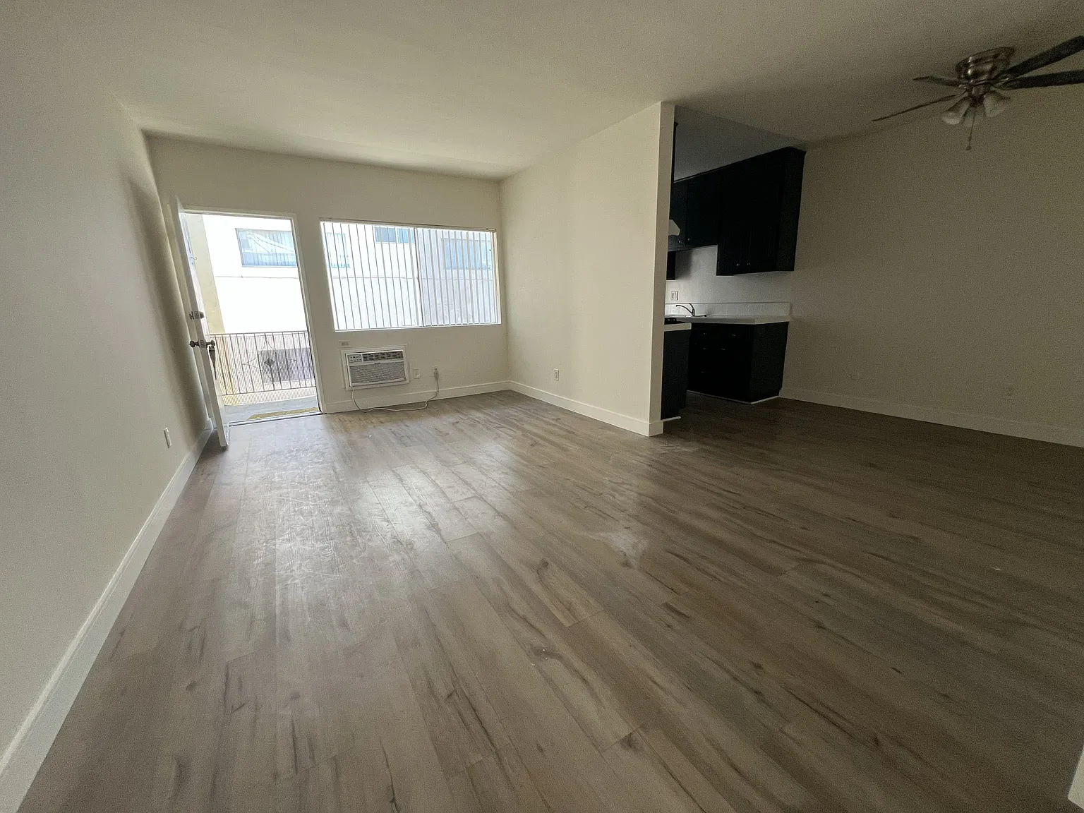 1 bed, $1,895 — Photo 2